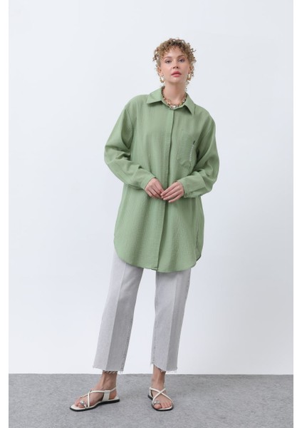 Kadin Tek Cep Nakiş Detayli Kendi̇nden Desenli̇ Kumaş Tuni̇k Gömlek fiyatları