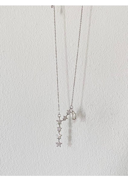 Kayan Yıldız Ü Harfli Çelik Kolye