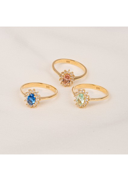 Gümüş Yüzük -Oval Kesim Zultanit Yan Zirkon Taşlı Modern 925 Ayar Gümüş Kadın Tektaş Yüzük-Hediyelik