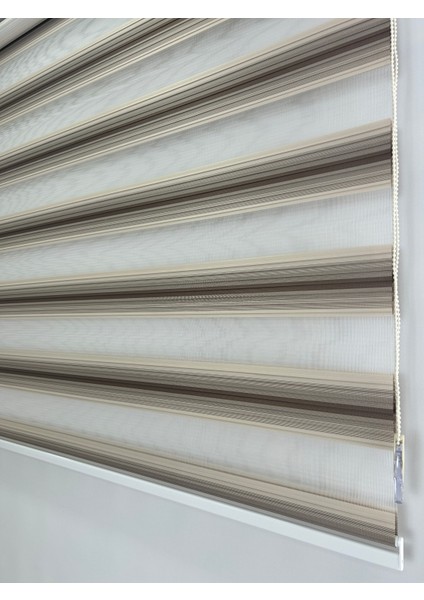 Pileli Iki Renk-Kahve-Krem Ev-Ofis Perdesi Aluminyum Sistem Düz – Şık & Kullanışlı Perde (Alüminyum Sistem)