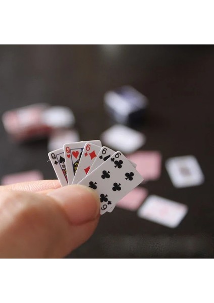 PKP-0002-B Stili Mini Sevimli Oyun Kartları Bebekler Için Minyatür 1:12 Minyatür Oyunlar Poker Kart Oyunu Bebekler Için Plastico Aksesuar Ev Dekorasyonu (Yurt Dışından) indirimleri