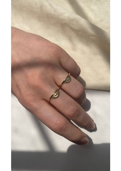 14 Ayar Altın Antik Mısır Yarım Ay Taşlı Yüzük fırsatları