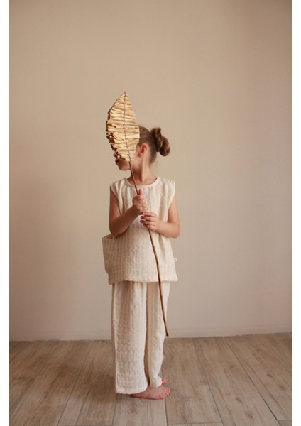 Bej Çizgili Asimetrik Cepli Müslin Takım