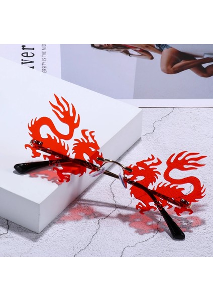 Siyah Stil Yeni Benzersiz Çerçevesiz Punk Güneş Gözlüğü Kadın Moda Ejderha ve Phoenix Gözlük Erkekler Kadın Tonları Için Renkli Parti Gözlük (Yurt Dışından) fiyatları