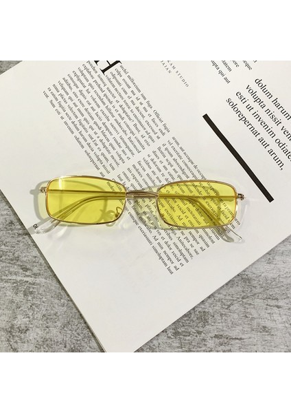 Altın Çerçeve Sarı Stili Şeker Rengi Vintage Gözlükler Retro Tonlar Dikdörtgen Güneş Gözlüğü UV400 Metal Kare Çerçeve Lens Trendy Gözlük Kadın Gözlükleri Очки (Yurt Dışından)