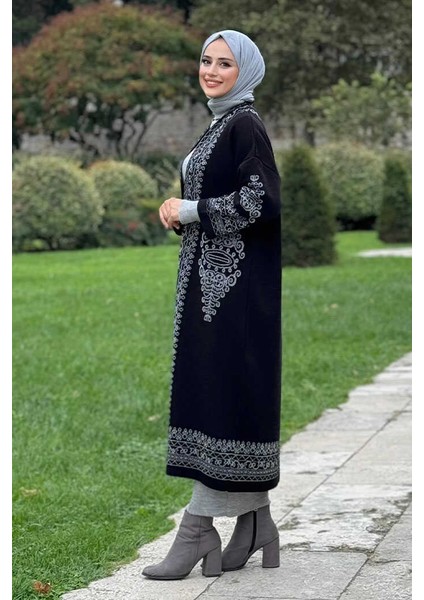 Simli Etnik Desen Işleme Detaylı Triko Hırka 18189 Siyah-Gümüş modelleri