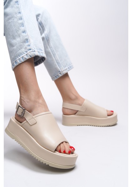 Alebwynn Kadın Sandalet 001273 fırsatları