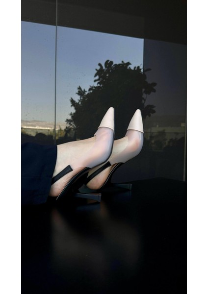 Elenor Renk Kontrastlı Stiletto
