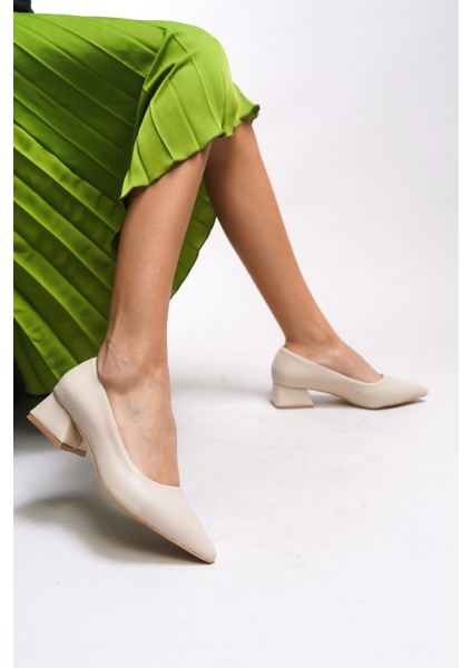 Tielfudh Kadın Sivri Burunlu Kısa Topuklu Ayakkabı 001241863 fırsatları