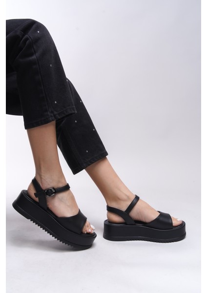 Atheviel Kadın Sandalet 001271 indirimleri