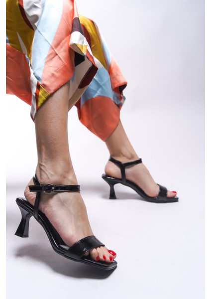 Ameradyl Kadın Abiye Topuklu Ayakkabı 0012248 fırsatları