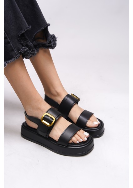Kadın Siyah Suni Deri Tokalı Sandalet – Rahat Kalın Tabanlı, Yazlık ve Günlük Kullanıma Uygun 0012785