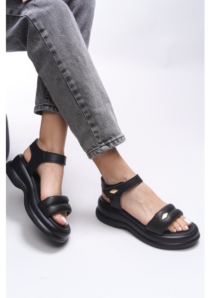 Kadın Sandalet Rahat ve Şık Tasarım ile Günlük Kullanım için Siyah fiyatları