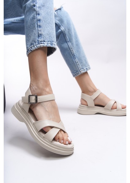 Kadın Sandalet Bej Renkli Modern Tasarım ile Rahat Adımlar İçin fırsatları