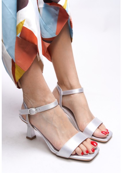 Ameradyl Kadın Abiye Topuklu Ayakkabı 0012248