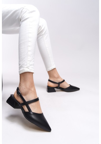 Giselvara Kadın Arkası Açık Sivri Burun Topuklu Ayakkabı 0012341 fırsatları