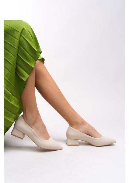 Tielfudh Kadın Sivri Burunlu Kısa Topuklu Ayakkabı 001241863 indirimleri