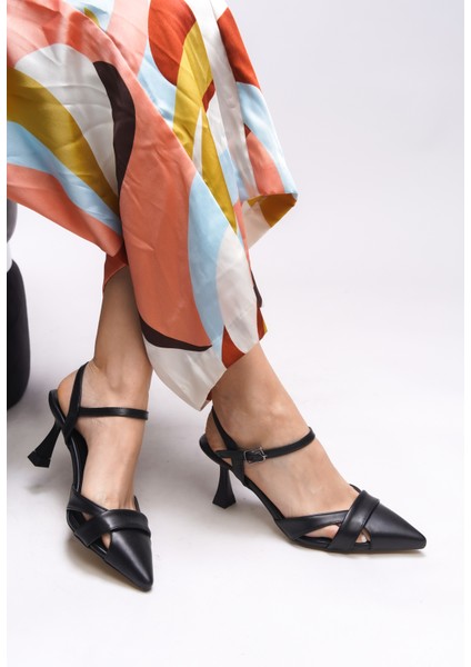 Esronyn Kadın Arkası Açık Sivri Burun Stiletto 0012707 modelleri