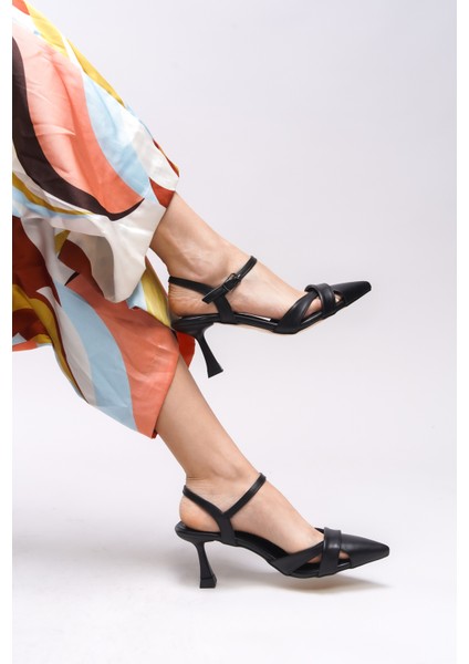 Esronyn Kadın Arkası Açık Sivri Burun Stiletto 0012707 indirimleri