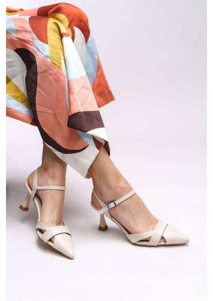 Esronyn Kadın Arkası Açık Sivri Burun Stiletto 0012707 modelleri