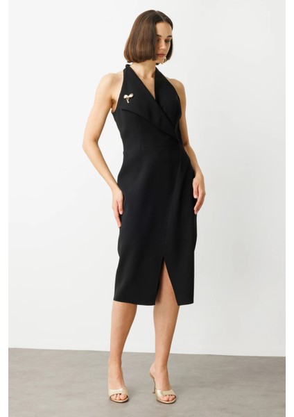 Kadın Yakası Broşlu Önü Yırtmaçlı Elbise 5472 Siyah fiyatları