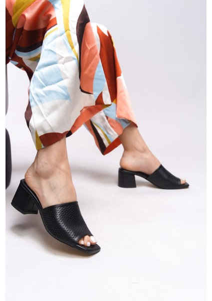 Janriara Kadın Topuklu Terlik 0012128 fırsatları