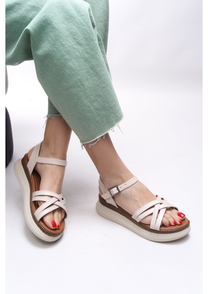 Quelartha Kadın Sandalet 0012601 fiyatları