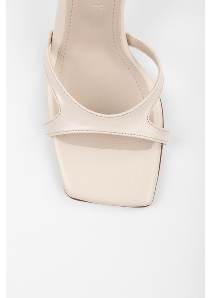 Kadın Violen Ekru Cilt Topuklu Ayakkabı fırsatları