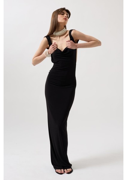 Sırt Dekolte Maxi Elbise