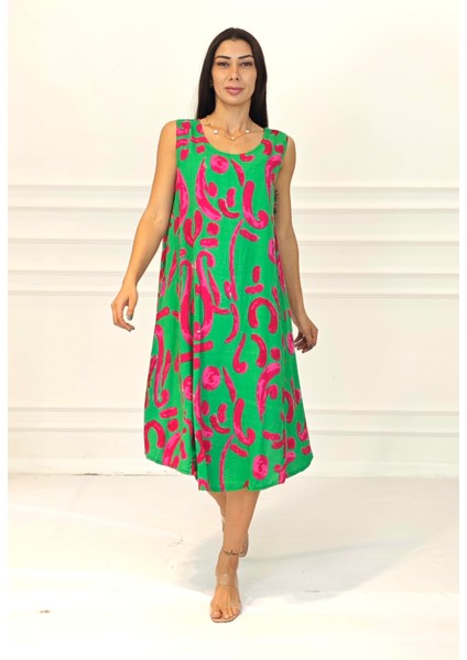 Yeşil Desenli U Yaka Askılı Midi Elbise fırsatları