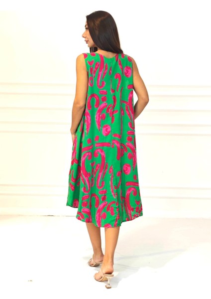 Yeşil Desenli U Yaka Askılı Midi Elbise indirimleri