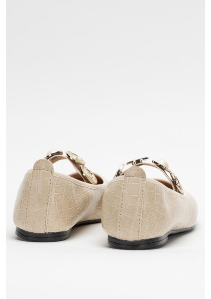 Kadın Oval Burun Aksesuar Bantlı Babet Ayakkabı Krem fırsatları