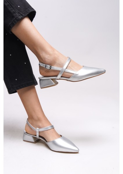 Giselvara Kadın Arkası Açık Sivri Burun Topuklu Ayakkabı 0012341 modelleri