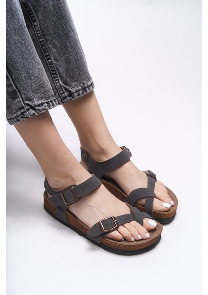 Clarmythe Kadın Parmak Arası Sandalet 0012503