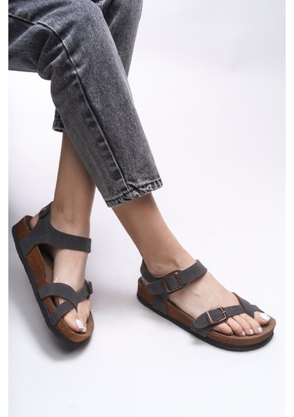 Clarmythe Kadın Parmak Arası Sandalet 0012503 fiyatları