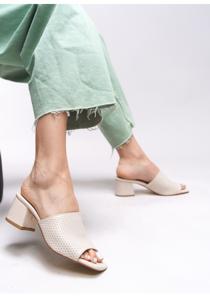 Janriara Kadın Topuklu Terlik 0012128 fırsatları