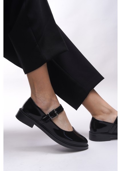 Saelheira Kadın Rugan Babet – Düz Tabanlı, Tokalı ve Kemerli Rahat Günlük Kullanım Ayakkabısı indirimleri