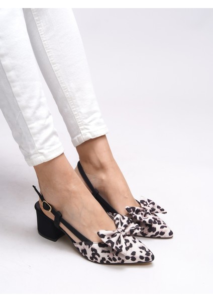 Bynlica Kadın Fiyonk Detaylı Arkası Açık Sivri Burun Kalın Topuklu Ayakkabı 0012426