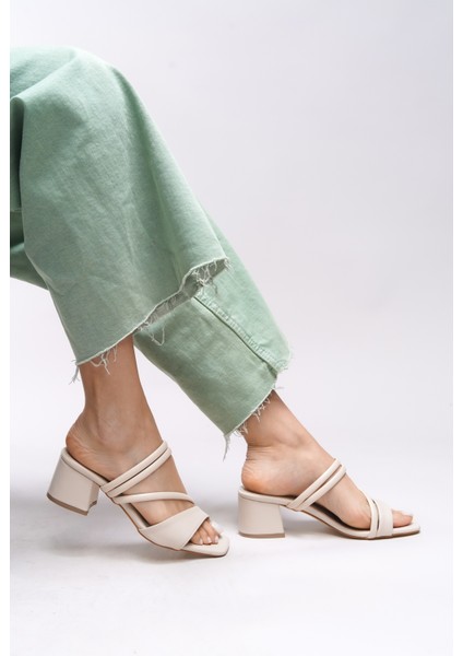 Lesnalue Kadın Topuklu Terlik 0012115 indirimleri