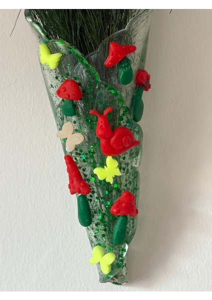 - Balkon Duvar Süsü, Mantar ve Kelebek Model - Askılı Balkon Vazosu - Duvar Çiçekliği - Epoksi Döküm fiyatları