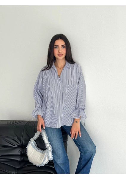 Kadın Arkası Asimetrik Yırtmaç Kesim Detaylı Cizgili Bluz Gömlek - Füme modelleri