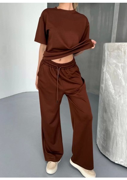 Osy Modal Yumuşak Dokulu Kumaş Kısa Kollu Bluz Rahat Pantalon Ikili Takım- Kahverengi