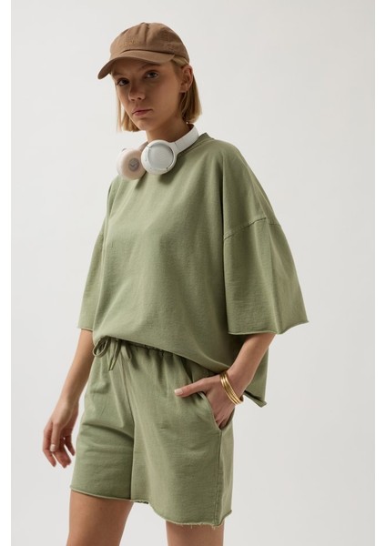 Oversize Lazer Kesim Bisiklet Yaka T-Shirt