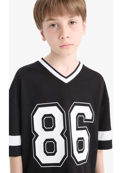 Erkek Çocuk Oversize Geniş Kalıp V Yaka Baskılı Kısa Kollu Tişört F2412A825HS indirimleri