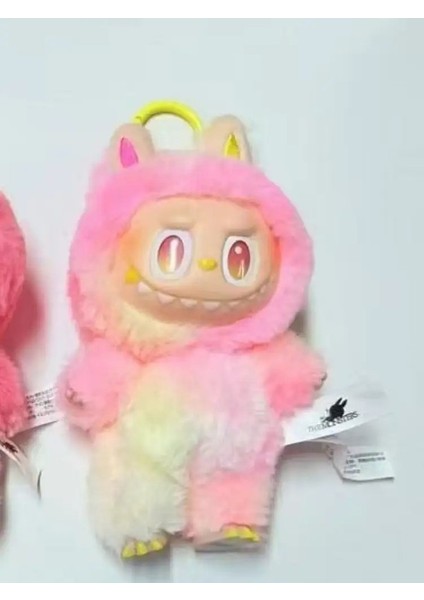Stokta Yüksek Kalite Anime Labubu V3 Yüksek Enerji Seri Önde Şanslı Çanta Vinil Kolye Bebek Oyuncak Sevimli Canavar Çoğaltma Tatil Hediyesi Renk: C/boyut: Orijinal Değil (Yurt Dışından)