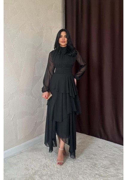 Siyah Bel Detaylı Elbise