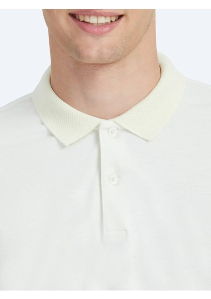 Ekru Polo Yaka %100 Pamuk T-Shirt fırsatları