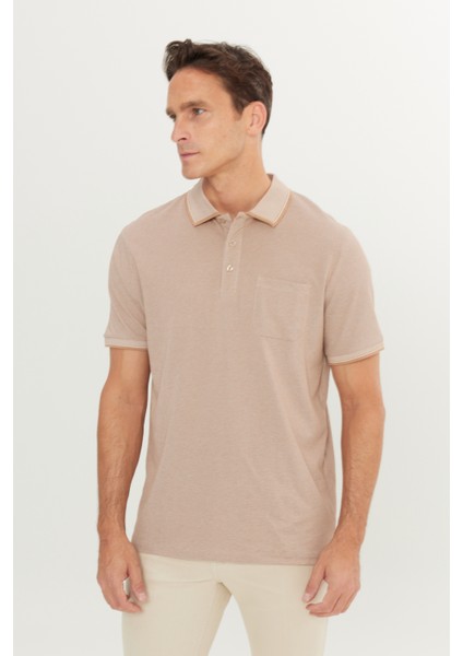 AC&Co / Altınyıldız Classics Erkek Çekmeyen Pamuklu Kumaş Regular Fit Rahat Kesim Vizon Kıvrılmaz Polo Yaka Cepli Tişört