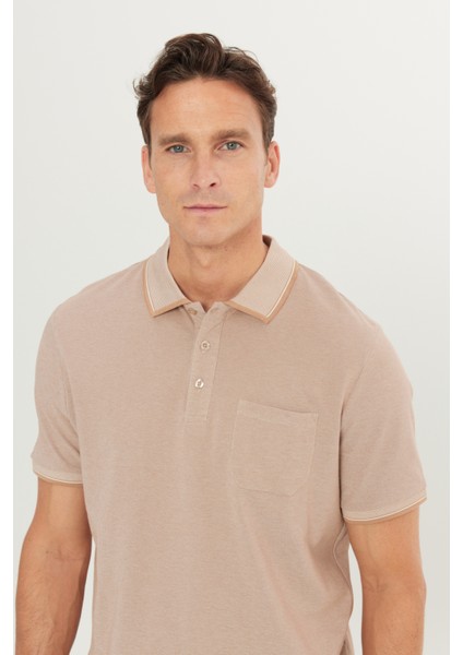 AC&Co / Altınyıldız Classics Erkek Çekmeyen Pamuklu Kumaş Regular Fit Rahat Kesim Vizon Kıvrılmaz Polo Yaka Cepli Tişört