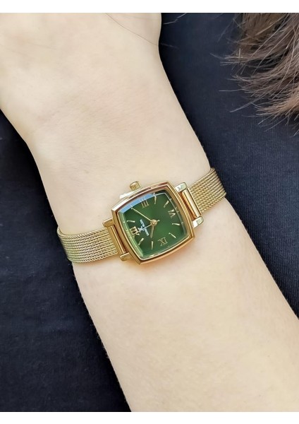 DKE.1.10844-4 Kare Kadran Hasır Kordon Metal Kasa 3 Atm Suya Dayanıklı Altın Renk Kadın Kol Saati fiyatları